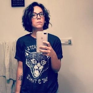 Meet your Posher, Anne